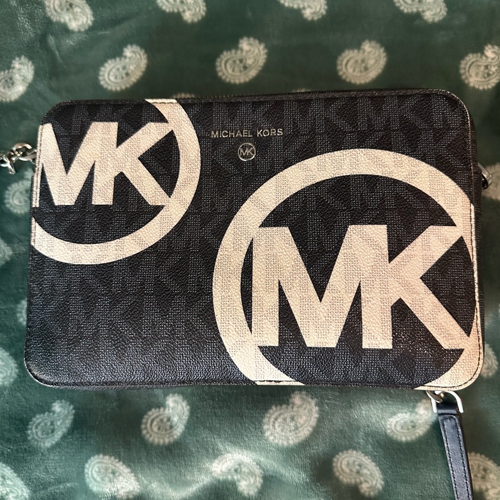 Michael Kors Black and Cream Logo Crossbody